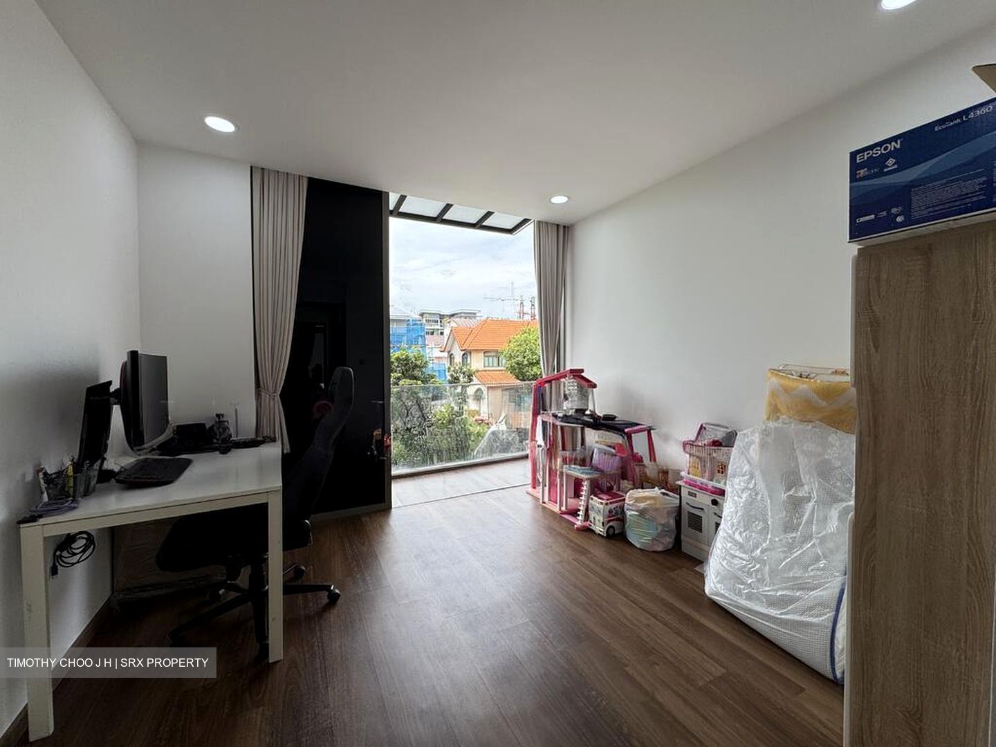 Parry Avenue (D19), Terrace #506419871